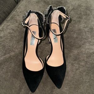 INC Internacional Concepts heels with how in the back